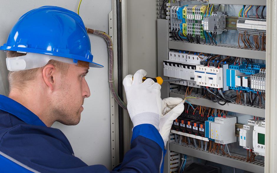tarif horaire d'un électricien Paris 19