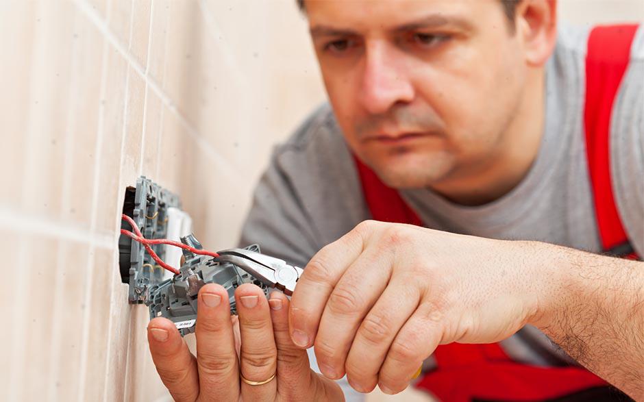 tarif horaire d'un électricien Paris 19